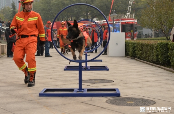 北京啟動(dòng)第26屆119消防宣傳月活動(dòng)2.jpg